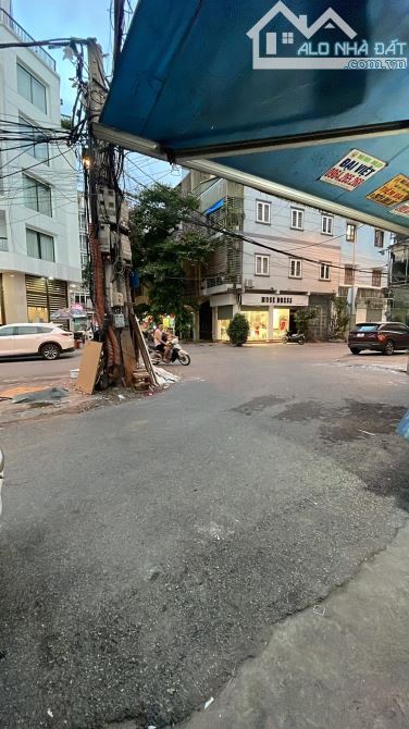 Tôi cần bán liền kề phố Minh Khai 62m2 thang máy MT 10m lô góc hơn 9 tỷ ôtô tránh vỉa hè