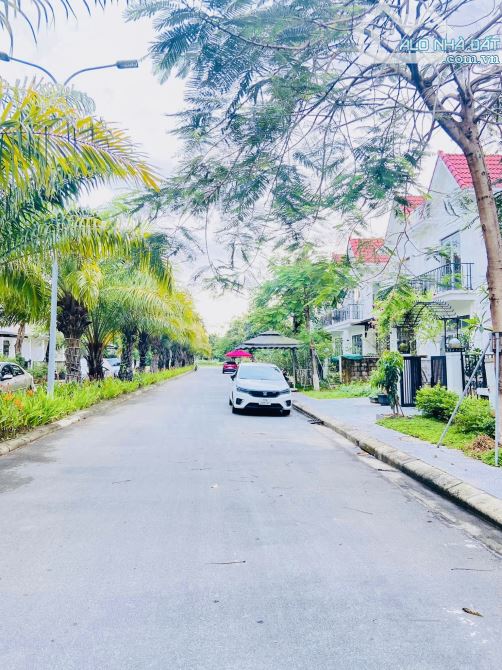 ⛳️⛳️⛳️Nhà 2 tầng có sân vườn Royal Park Huế- Đã có sổ hồng- Đường trước nhà 20m5 - 1