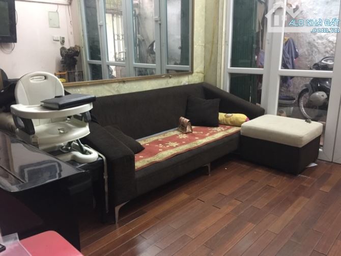 Bán nhà Bùi Xương Trạch, 40m2, 4 tầng, chỉ 5.8 tỷ. 10 ra ô tô