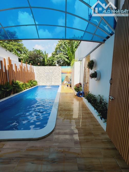 Bán nhà phố 1 lầu, SHR thổ cư có hoàn công, đường ô tô thông ra đường Bùi Trọng Nghĩa ( P.