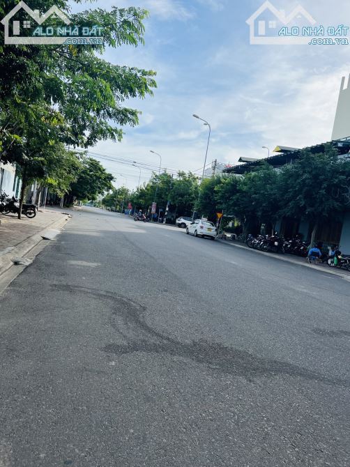 Bán lô góc 2 mặt tiền đường Đào Tấn - 216m2 giá 16 tỷ - phường Phú Thuỷ - TP Phan Thiết