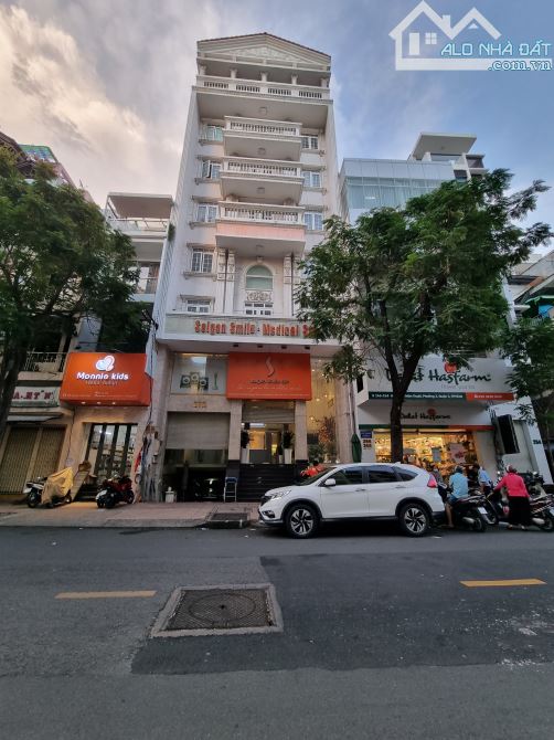 Bán nhà mặt tiền ngay Trần Hưng Đạo,P. Nguyễn Cư Trinh- Dt: 11x22m Hầm 5 tầng chỉ 65 tỷ