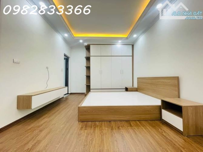 ⚜️ Bán nhà Mặt phố VIP Thái Hà, Đống Đa, 120m2 6T Thang máy, MT 4m, Chỉ 42 Tỷ ⚜️