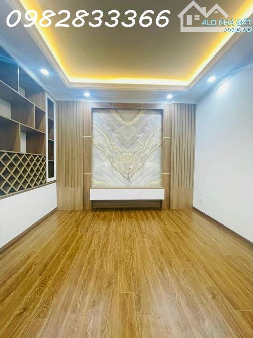 ⚜️ Bán nhà Mặt phố VIP Thái Hà, Đống Đa, 120m2 6T Thang máy, MT 4m, Chỉ 42 Tỷ ⚜️ - 2