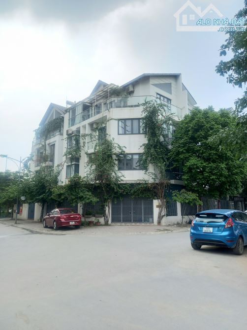 Bán nhà Liền Kề FLC Garden City Đại Mỗ, lô góc, diện tích 110m2, 4 tầng, mặt tiền 21m