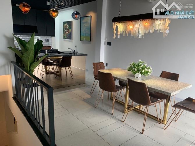 Chính chủ cần bán gấp tòa CHDV chủ đang khai khác 155 triệu/tháng
