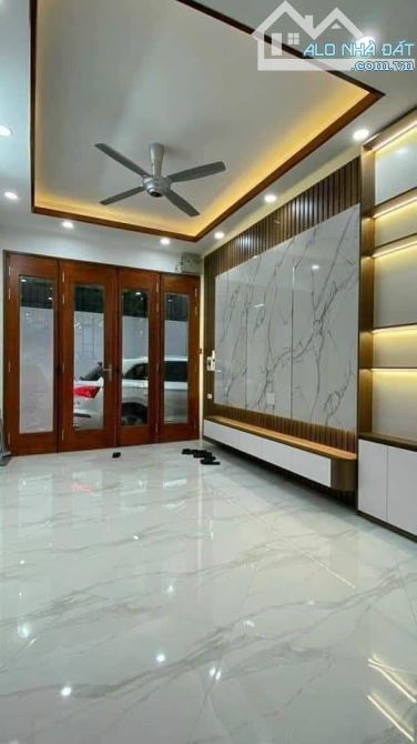 Bán nhà 5 tầng phố Thanh Am, 2 mặt thoáng sáng , 52m², 4 tỷ