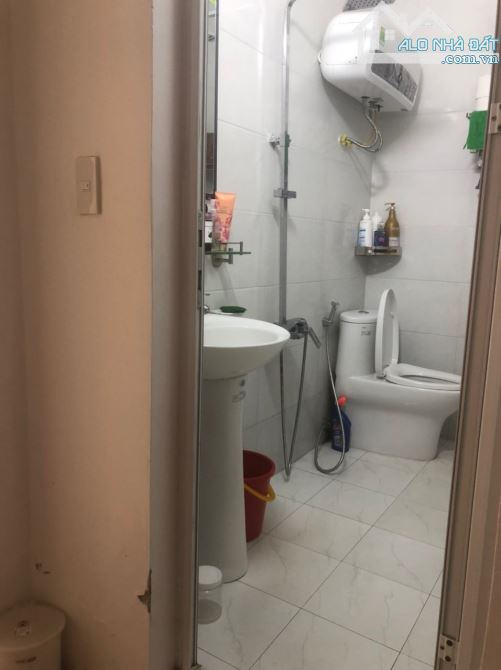 Bán nhà độc lập gốc dân- 50m2*3,5 tầng ngõ to đường Miếu Hai Xã - 3