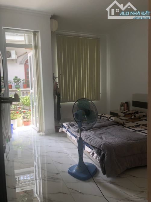 Bán nhà độc lập gốc dân- 50m2*3,5 tầng ngõ to đường Miếu Hai Xã - 4