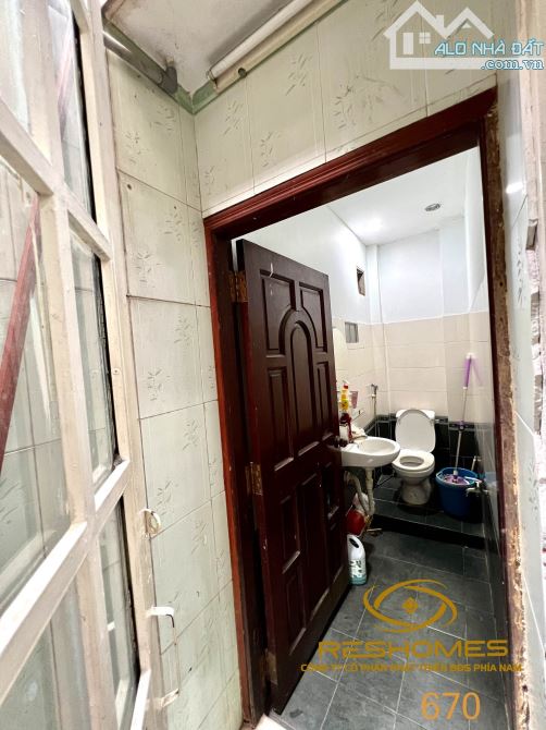 Bán nhà đường Võ Thị Sáu, phường Thống Nhất; 1 trệt 3 lầu 252m2 sàn giá 18 tỷ - 8