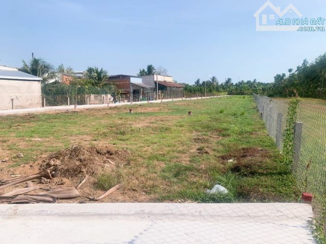 Bán đất thổ cư giá rẻ gần quãng trường Mỹ Tho