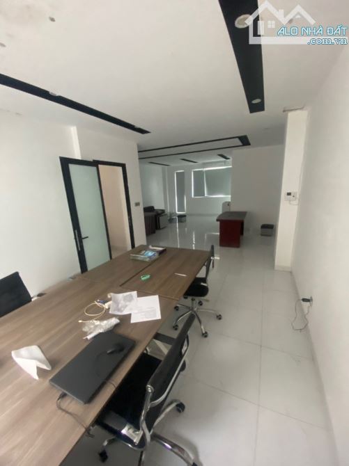Cho thuê nhà Roman Plaza, Đường Tố Hữu. Dt 85m, mt 6m, 5 tầng, nhà đẹp, thông sàn - 2