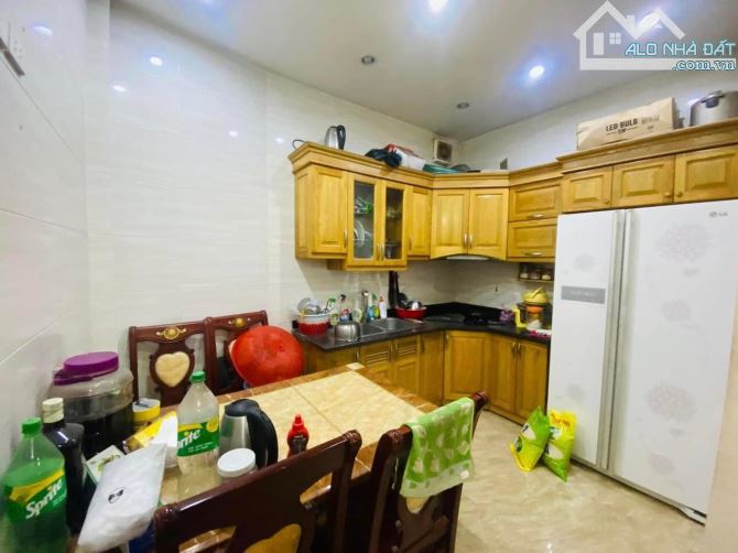 Bán nhà 5 tầng cách mặt Phố Đại La 20m Dt 45m2 Mt 4m Giá 4,6 tỷ - 2