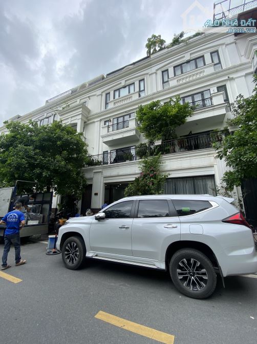 Cho thuê nhà Roman Plaza, Đường Tố Hữu. Dt 85m, mt 6m, 5 tầng, nhà đẹp, thông sàn - 3