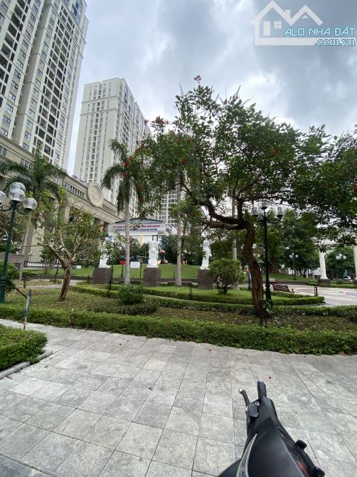 Cho thuê nhà Roman Plaza, Đường Tố Hữu. Dt 85m, mt 6m, 5 tầng, nhà đẹp, thông sàn - 4