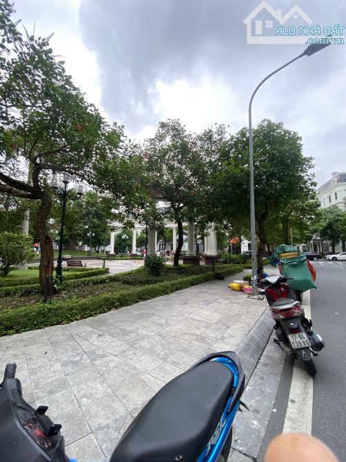 Cho thuê nhà Roman Plaza, Đường Tố Hữu. Dt 85m, mt 6m, 5 tầng, nhà đẹp, thông sàn - 5