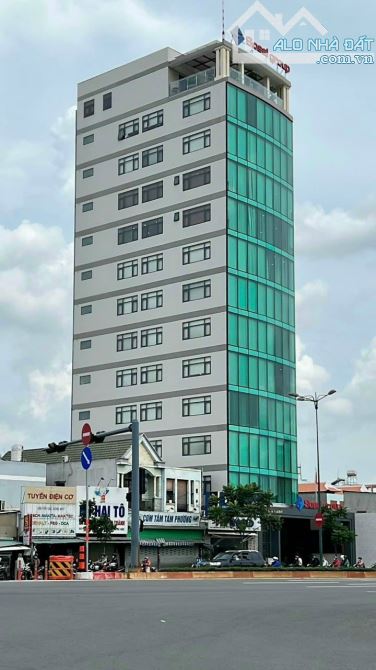 Bán nhà Mặt Tiền Phạm Văn Đồng, Thủ Đức, 10x35, Xây dựng 12 tầng, 5x tỷ