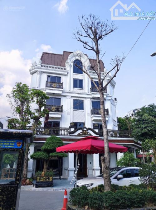 Bán Shophouse 88m2 LA CASTA KĐT VĂN PHÚ - Hà Đông- Ô Tô đỗ cửa- KD Sầm Uất- Giá 13 tỷ