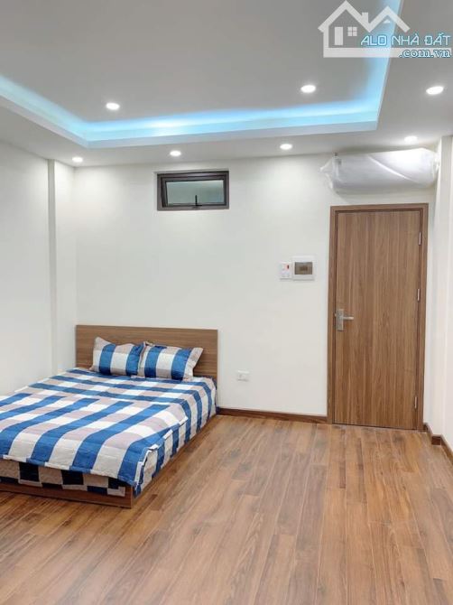 Bán Toà CCMN 9T Trần Thái Tông 302m2,MT 16m, Giá 79.5Tỷ. 96P Full N.Thất- D.tiền 7.2Tỷ/Năm - 10