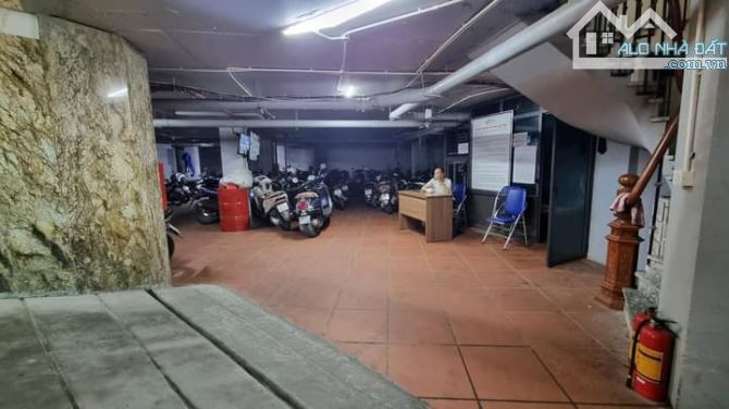 Bán Toà CCMN 9T Trần Thái Tông 302m2,MT 16m, Giá 79.5Tỷ. 96P Full N.Thất- D.tiền 7.2Tỷ/Năm - 2