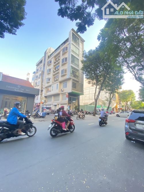 VP 30M2 - ĐƯỜNG LÊ THỊ HỒNG GẤM, P.N.T.BÌNH, QUẬN 1, GIÁ TỐT VIEW KÍNH - 3