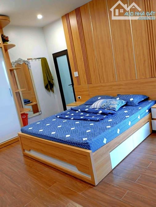 ⚜️ Bán nhà phân lô phố Đội Cấn, Ba Đình, 30m2 7T MT 6m, Chỉ 12 Tỷ ⚜️ - 1