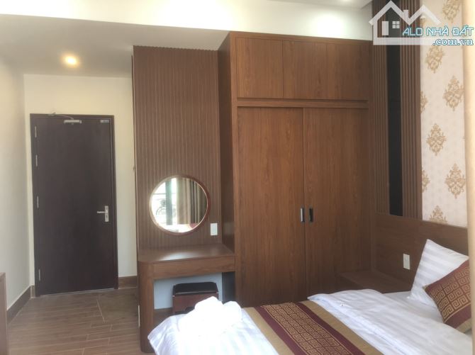 Bán khách sạn đường Tô Hiến Thành - p3 - tp Đà Lạt. 6 tầng, 13phong, 13ty5 - 2