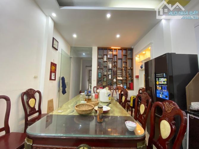 ⚜️ Bán nhà Hai mặt phố Nguyễn Trãi, Thanh Xuân, 60m2 5T MT 4m, Chỉ 11.8 Tỷ ⚜️ - 2