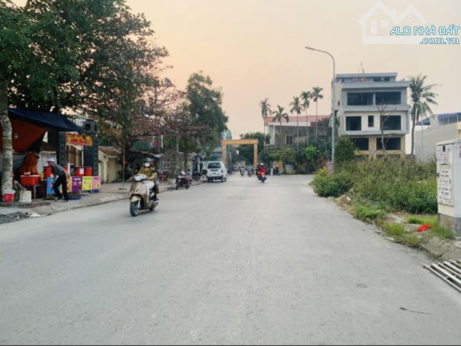Bán lô góc siêu hiếm đường 30m khu phân lô Đống Chuối, Hùng Vương, Hồng Bàng, Hải Phòng