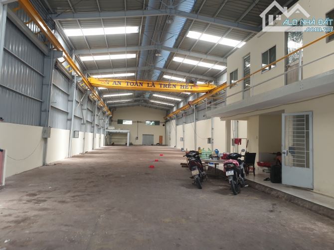 Xưởng 900m² Mặt tiền DT 743 Tân Đông Hiệp Dĩ An sẵn cẩu trục