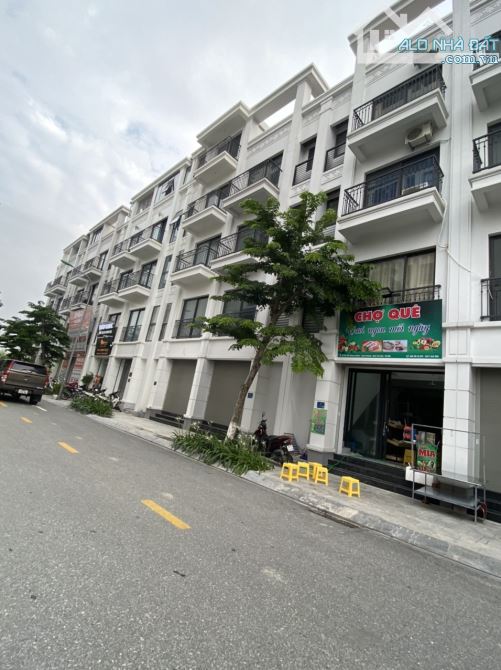 Cho thuê Nhà liền kề kđt Xuân phương  Dt 90m2 , 4t, mt 6m giá 15tr/th - 2