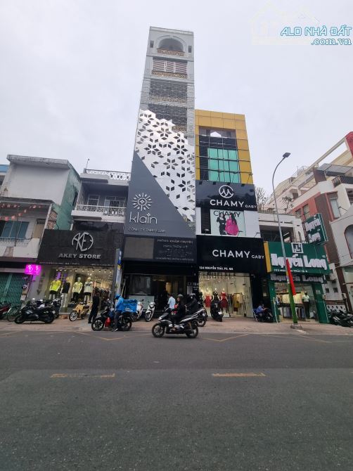 Bán gấp toà nhà Hầm 8 tầng Mặt tiền Nguyễn Trãi, P.3, Q.5- Dt:5x21m vuông vức chỉ 60 tỷ