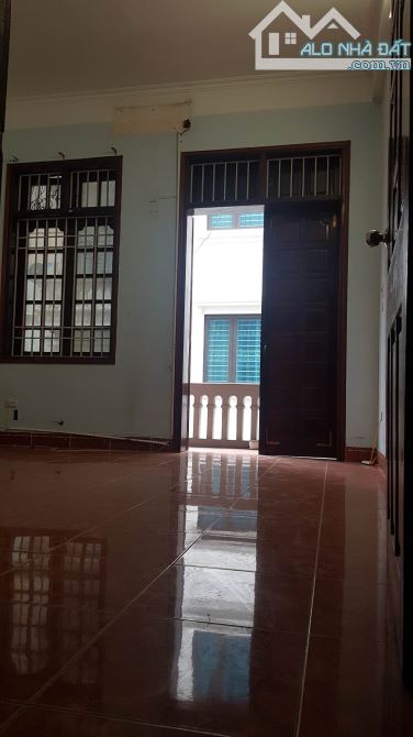 BÁN NHÀ PHÂN LÔ CẦU GIẤY 3 Ô TÔ TRÁNH, VỈA HÈ, KINH DOANH, VỈA HÈ, GẦN PHỐ. - 1