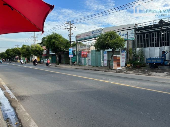 Bán lô đất 2400m2 mặt tiền Lê Văn Khương, xã Đông Thạnh, Hóc Môn - 1