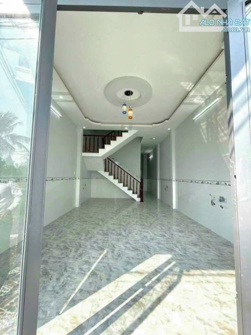 Bán nhà Xã Long Trạch, Huyện Cần Đước, L.A; Dt 96m2, 1 lầu; gần KCN Cầu Tràm - 1