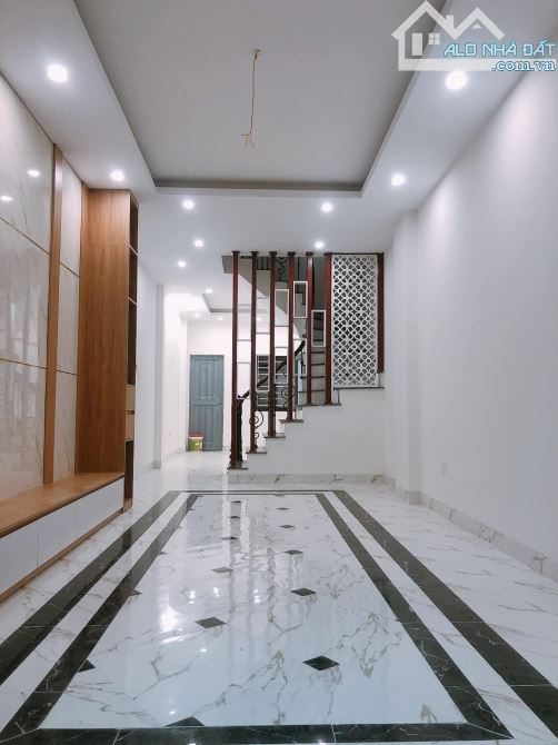 Nhà đẹp phố Dương Văn Bé - Ngõ rộng thoáng - Full công năng - An sinh đỉnh.