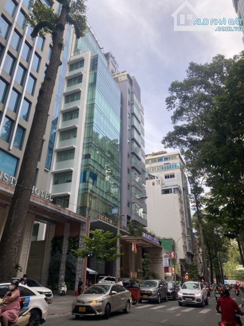 Bán tòa nhà MT Bùi Thị Xuân, Bến Thành, Q1. 8.4x17m, 8 tầng, 130 tỷ