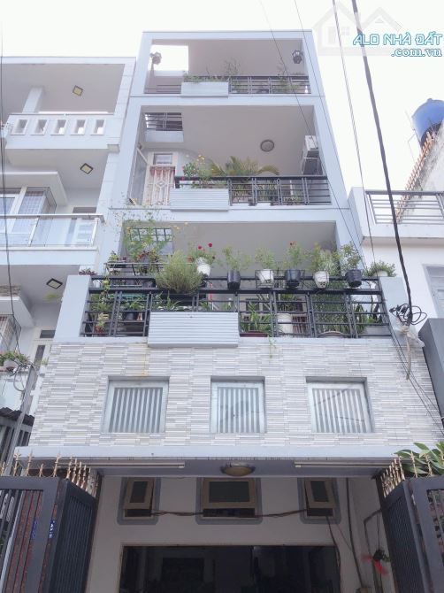 Nhà 4 tầng hẻm 6m ĐINH TIÊN HOÀNG, P. 1, Bình Thạnh, 4.2m x 19. Giá 11 Tỷ