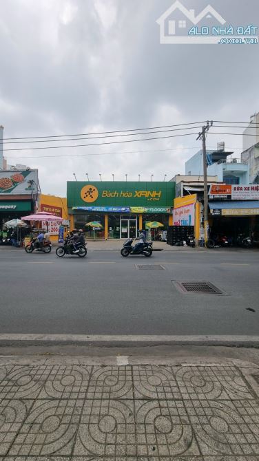 Cần bán nhà mặt tiền đường Hòa Bình, Phường 5, Quận 11, Hồ Chí Minh- Diện tích: 14x41m - 2