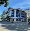 Cho thuê Spa góc 2MT Trần Hưng Đạo - Ký Con ,Q1. DT 7x15m, Kc: trệt 3 lầu. Gía 120tr