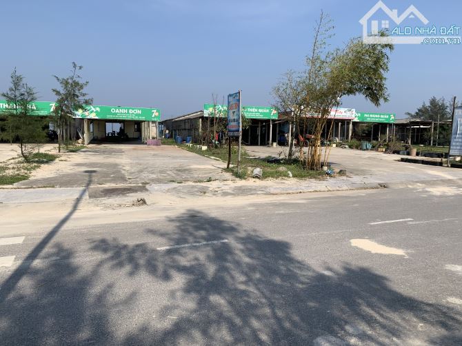 BÁN ĐẤT SÁT TRỤC 33M - BIỂN CỬA VIỆT QUẢNG TRỊ GIÁ 390 Triệu, SỔ ĐỎ MỚI KENG 139m2