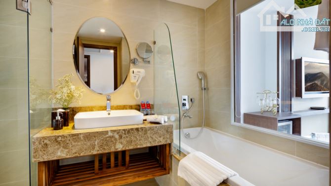 Bán khách sạn 4 sao 2MT đường Bùi Thị Xuân - Lê Thị Riêng, Quận 1, 365m2, 10 lầu, 315 tỷ - 1