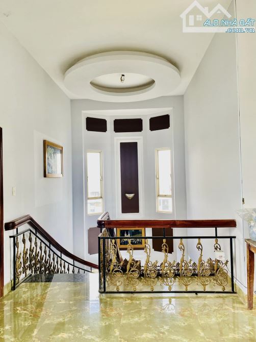 Biệt thự Thủ Đức 20x45=880m2 có Hồ bơi rộng, Gara 3 chiếc OTO, Ngang 20m, chỉ 46tr/m2. - 3