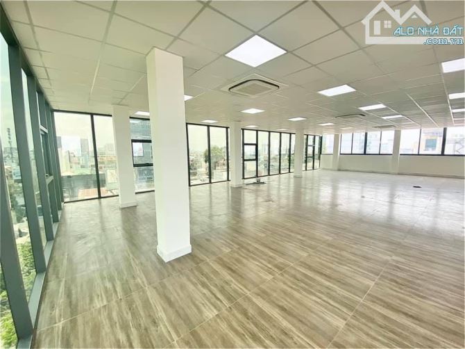 Cho thuê 300m2 sàn văn phòng mới đường Ba Vì, tòa nhà hầm 7 lầu - 4