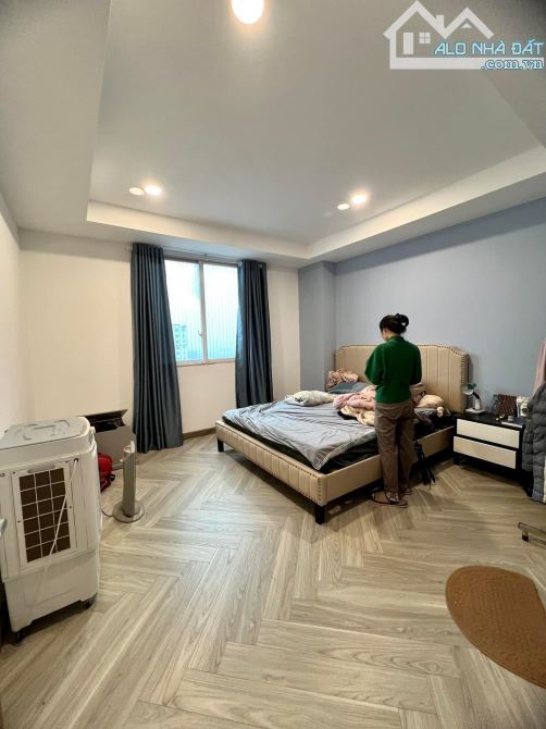 ⚜️ Bán Nhà Phố Công Thượng, Hoàng Mai, 200m2 5T MT 10.7m, Chỉ 18.5 Tỷ ⚜️ - 4