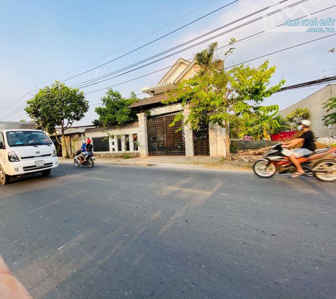 Đất mặt tiền đường Lê Thị Hà,Hóc Môn thuận tiện kinh doanh mua bán cho thuê,97m2.Gia 875tr - 2