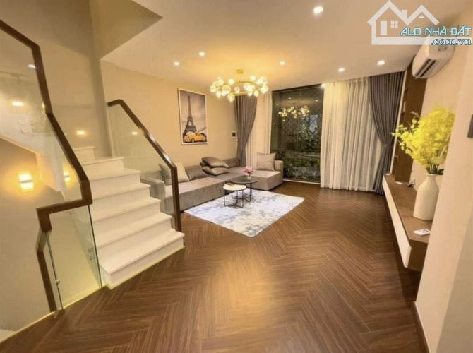 Bán Nhà Ngọc Thuỵ - gara ôtô - 60m2 x 5 tầng- chỉ 6 tỷ. - 1