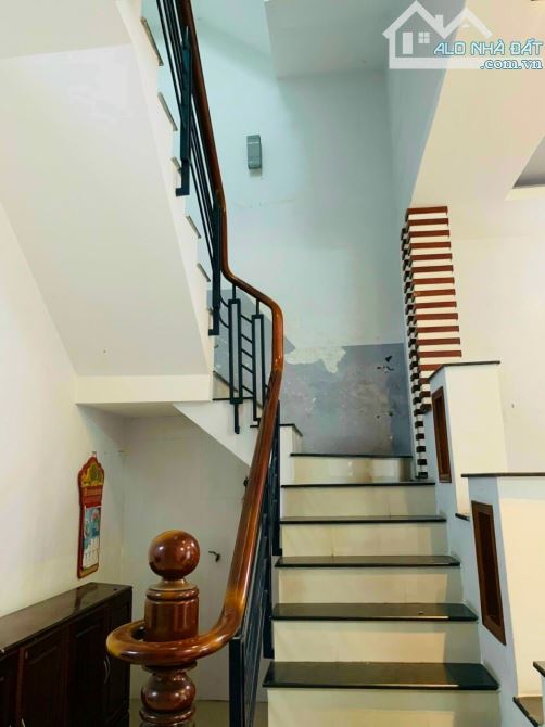 6.8 tỷ- bán gấp nhà 2 tầng (NGANG 5M) 85 M2 hẽm 6m đường 9 ,P.LINH TÂY, tp.thủ đức - 1