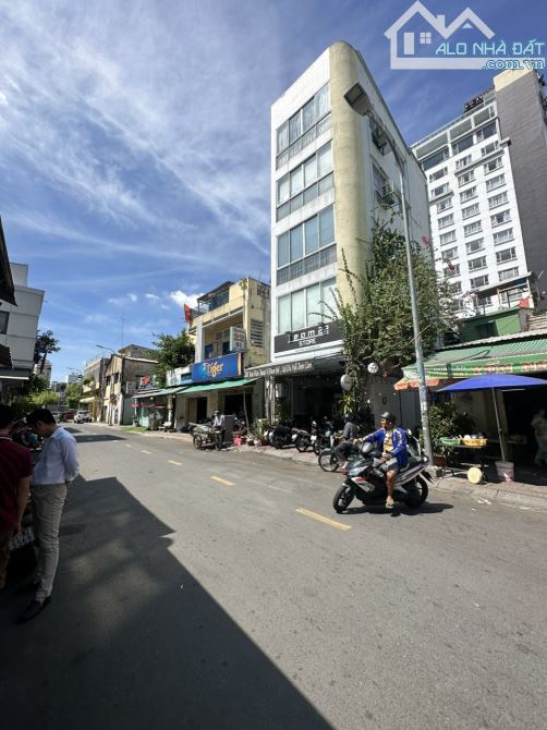 Nợ ngân hàng cần thanh lý nhanh MT Đề Thám, Q1 - 1