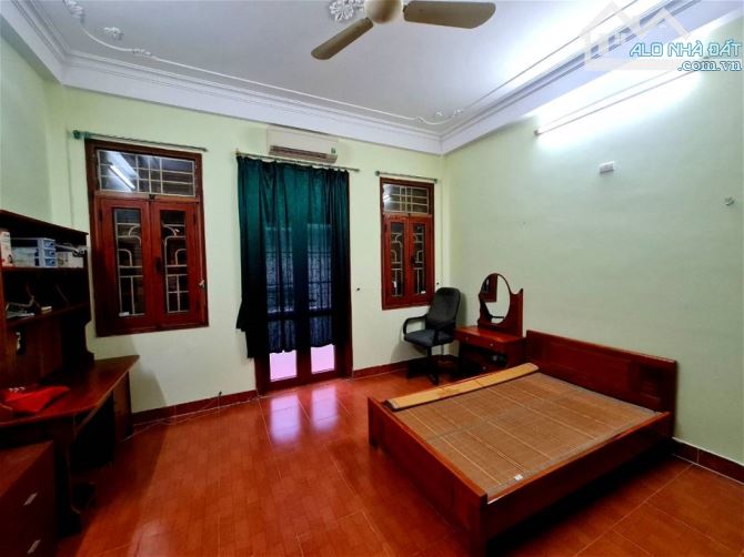 Bán nhà mặt phố QUỐC TỬ GIÁM 51m2 mặt tiền 3,9m 5 tầng, 2 mặt thoáng vỉa hè 6m Giá 26,8 tỷ - 4